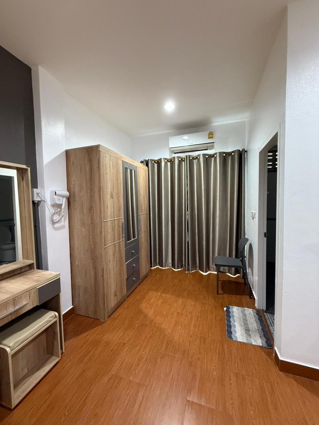 Rabbit Hotel 碧差汶 外观 照片
